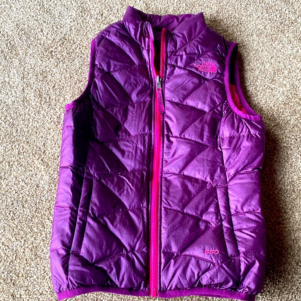 Adorable reversible North face vest
